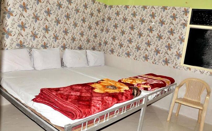 Gautam Guest House, Junagadh 5